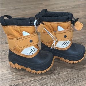 NEW cat and jack winter boots. Warm and comfy.